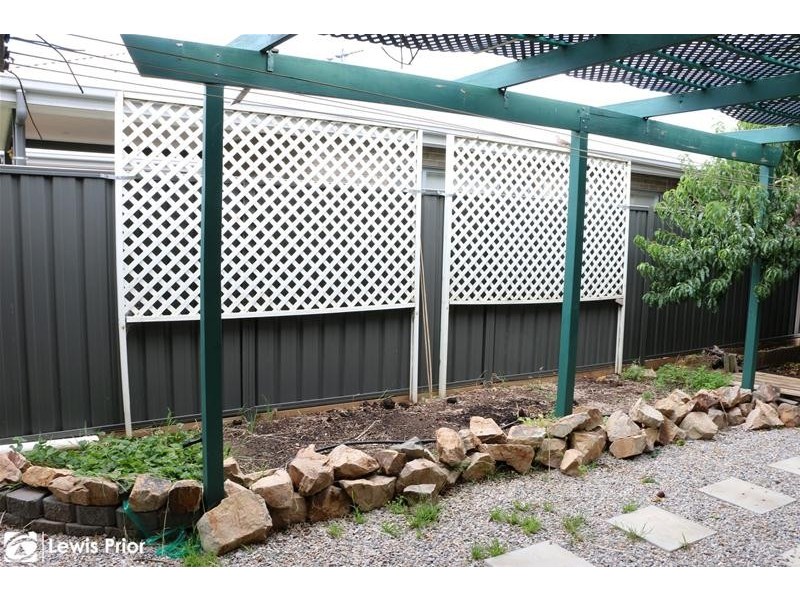 8A Moy Avenue, Warradale SA 5046