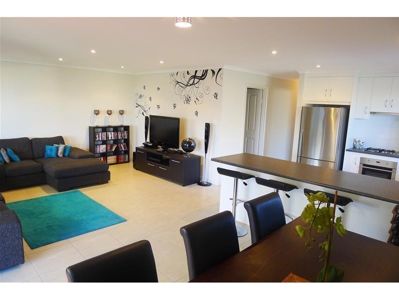 6 Bradbury Court, Hallett Cove SA 5158