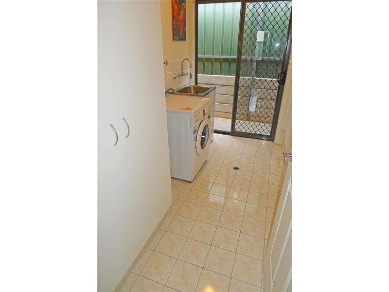 6 Bradbury Court, Hallett Cove SA 5158