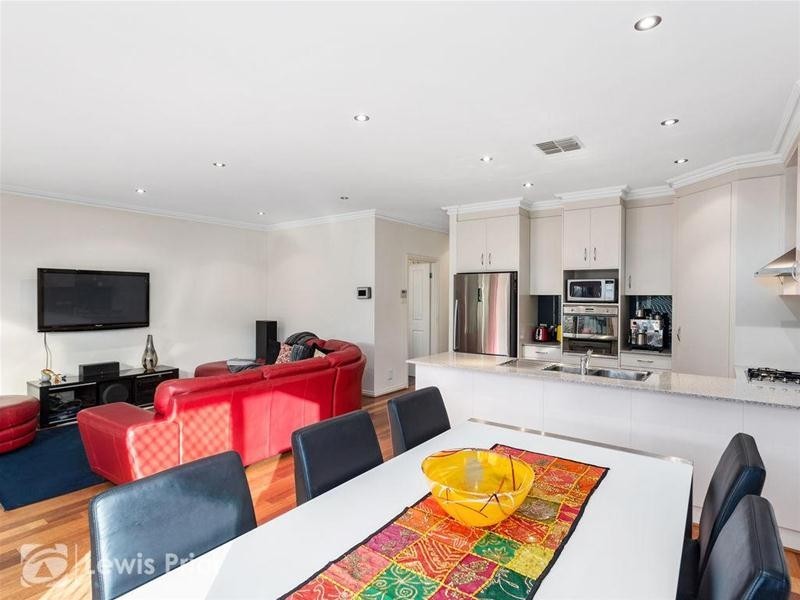 6A Newhaven Avenue, Glenelg North SA 5045