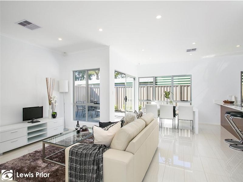 15 Sixth Avenue, Warradale SA 5046