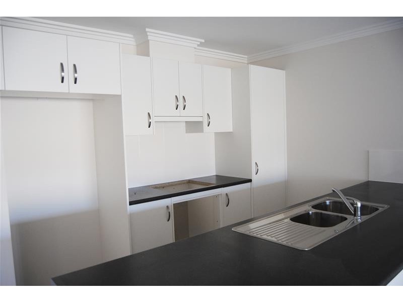 2A Carbnet Place, Seacombe Gardens SA 5047