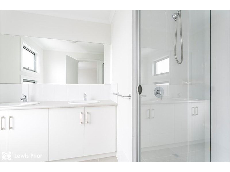 2A Greenasche Grove, Seacombe Gardens SA 5047