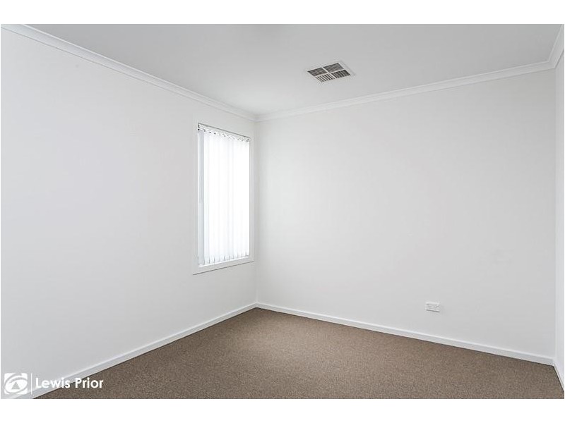 2A Greenasche Grove, Seacombe Gardens SA 5047