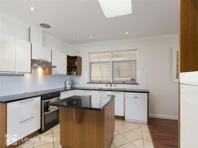 9 Jacob Street, Marion SA 5043