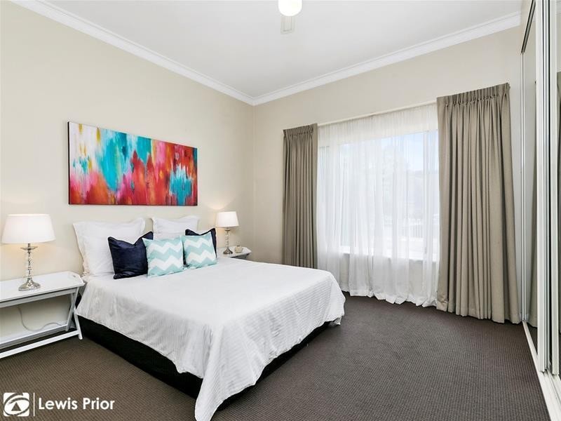 1/2 Cathcart Terrace, Seacliff Park SA 5049