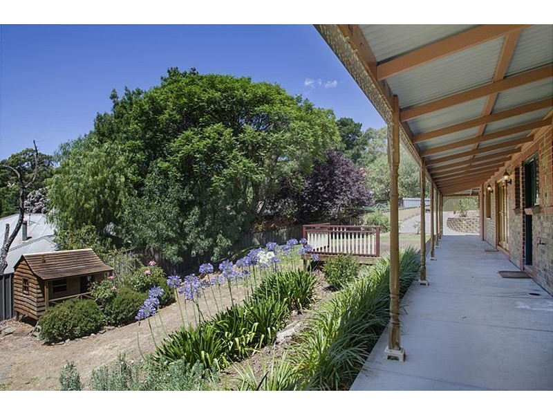 2 Tawny Court, Aberfoyle Park SA 5159