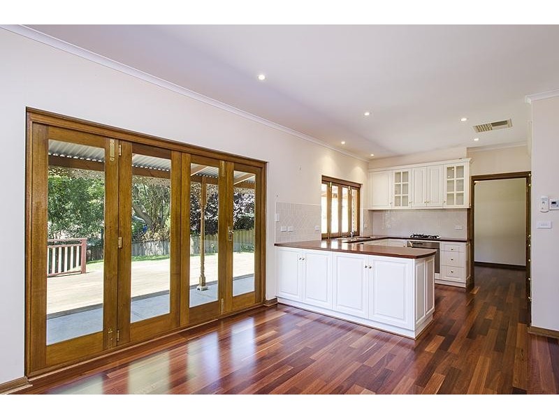 2 Tawny Court, Aberfoyle Park SA 5159