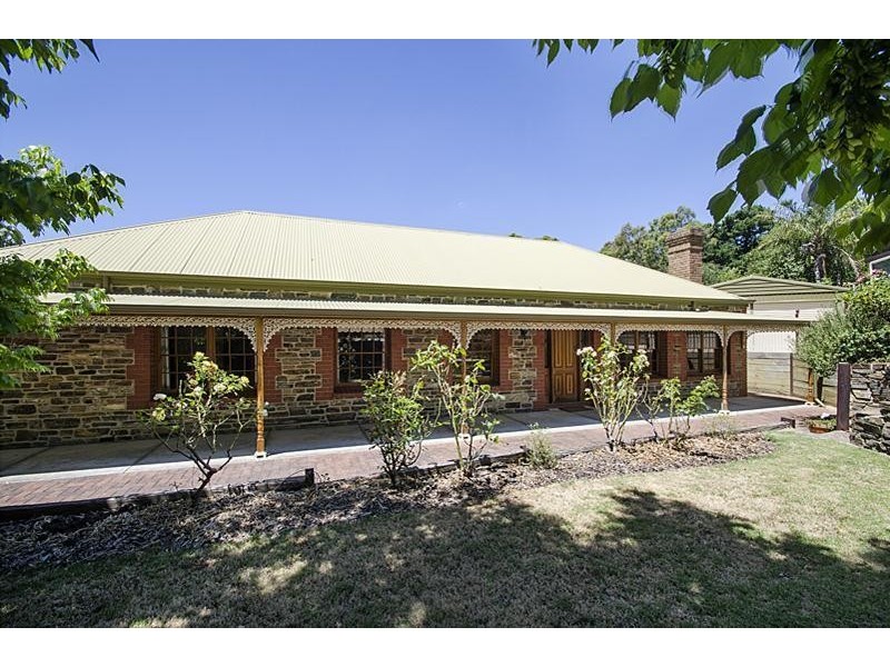 2 Tawny Court, Aberfoyle Park SA 5159