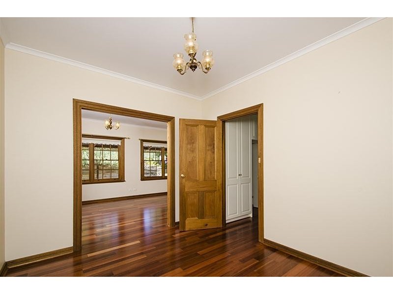 2 Tawny Court, Aberfoyle Park SA 5159