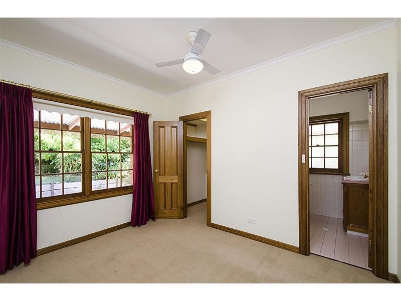 2 Tawny Court, Aberfoyle Park SA 5159