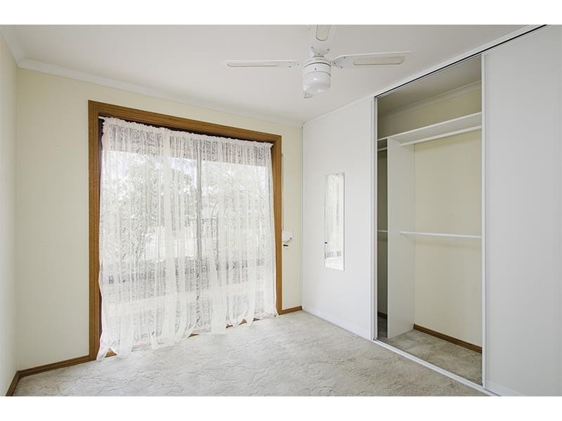 19 Featherstone Drive, Huntfield Heights SA 5163