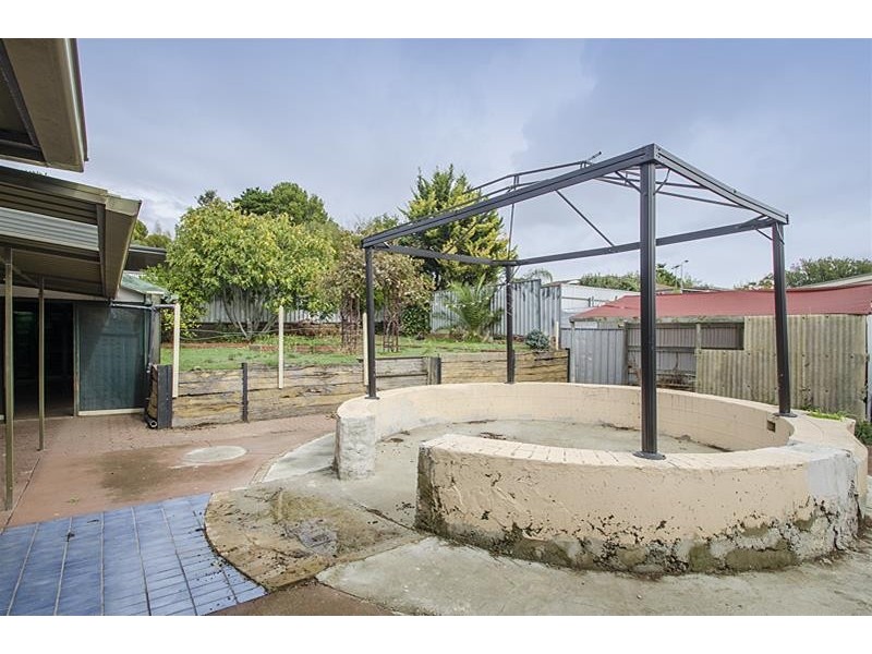 19 Featherstone Drive, Huntfield Heights SA 5163