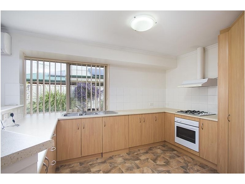 8 Chamberlain Drive, Christie Downs SA 5164