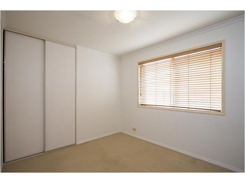 8 Chamberlain Drive, Christie Downs SA 5164