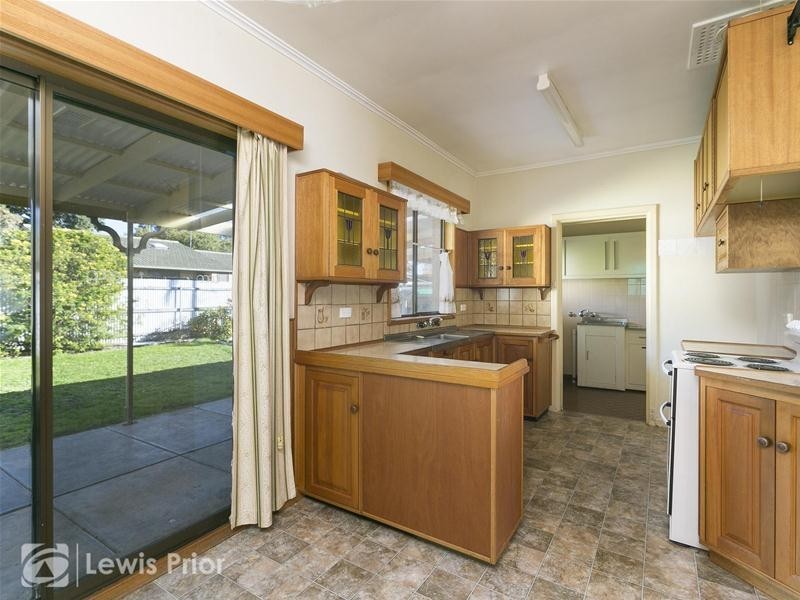 12 Oliphant  Avenue, Oaklands Park SA 5046