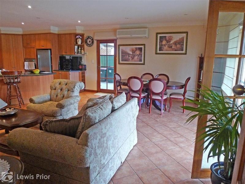 15 Ballara Avenue, Warradale SA 5046