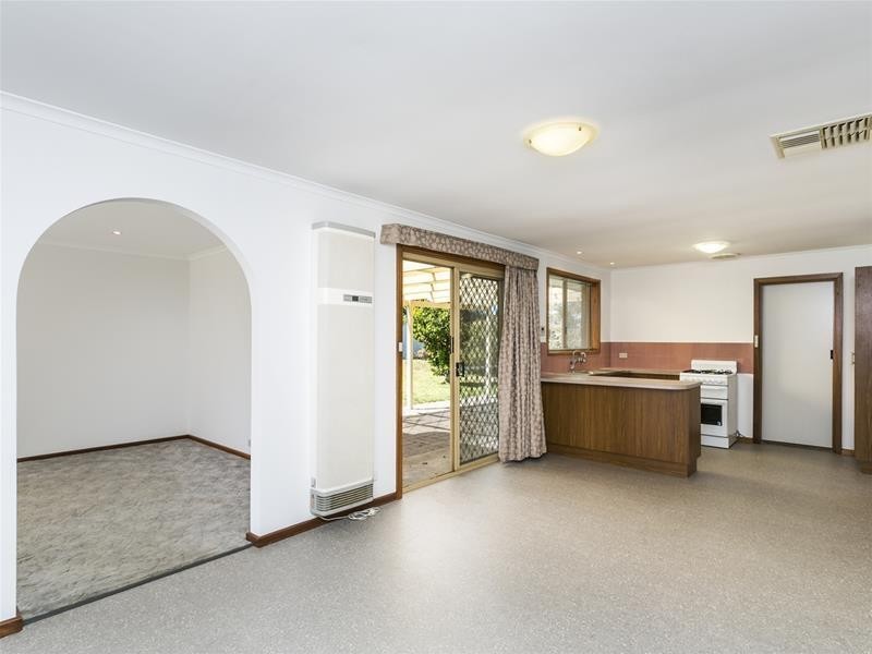 4 Scott Court, Woodcroft SA 5162