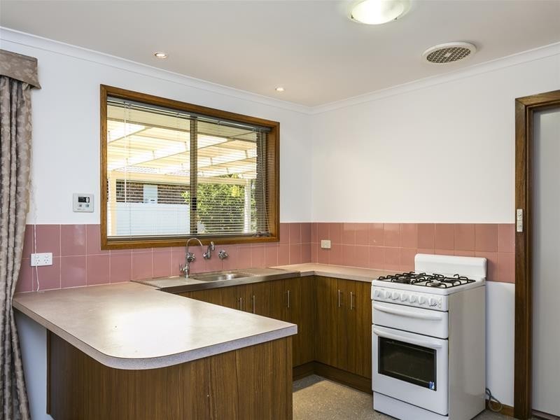 4 Scott Court, Woodcroft SA 5162