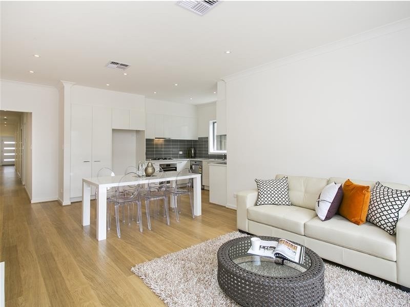 17a Alderman Avenue, Seacombe Gardens SA 5047