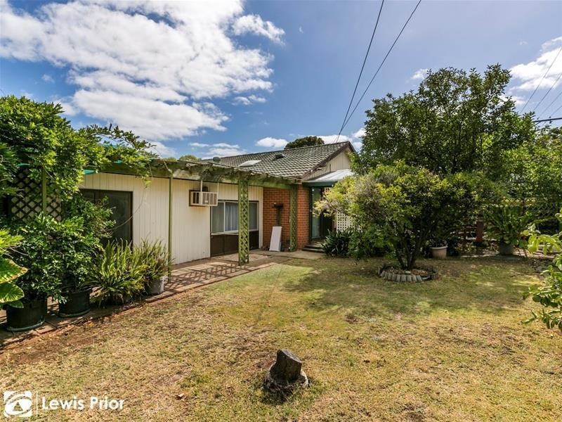 1 Edmund Street, Christie Downs SA 5164
