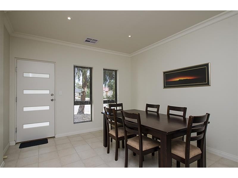 2 Raggatt Crescent, Mitchell Park SA 5043