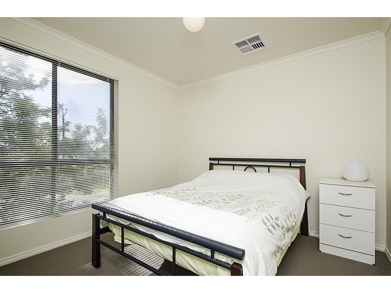 2 Raggatt Crescent, Mitchell Park SA 5043