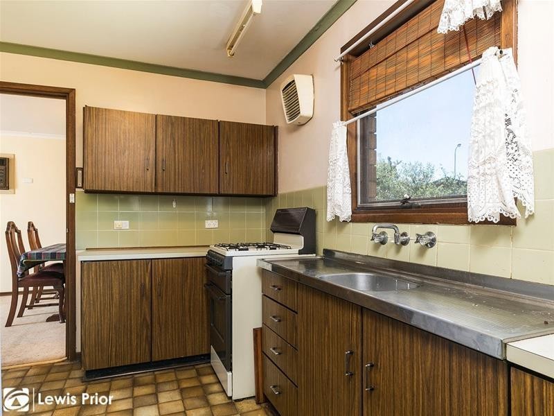 42 Copernicus Road, Christie Downs SA 5164