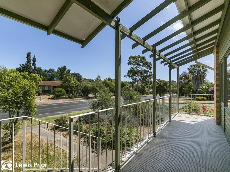 42 Copernicus Road, Christie Downs SA 5164
