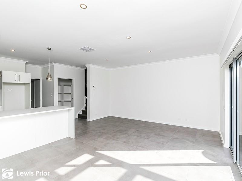 7 Sutherland Street, Park Holme SA 5043