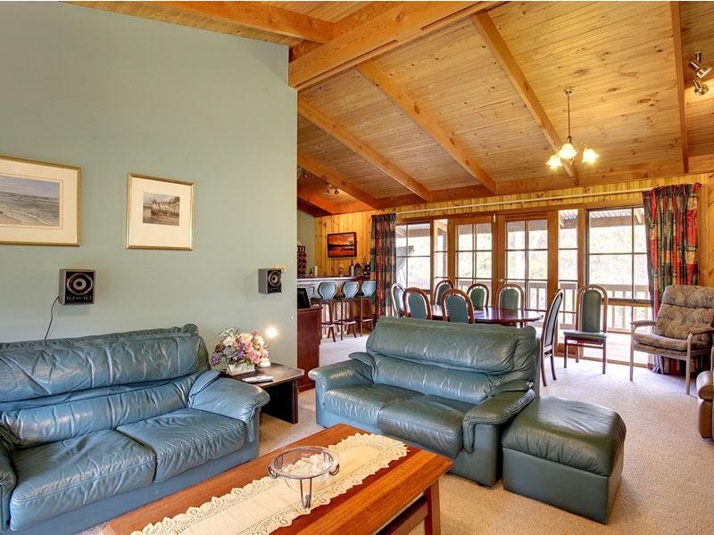 369 Black Road, Flagstaff Hill SA 5159