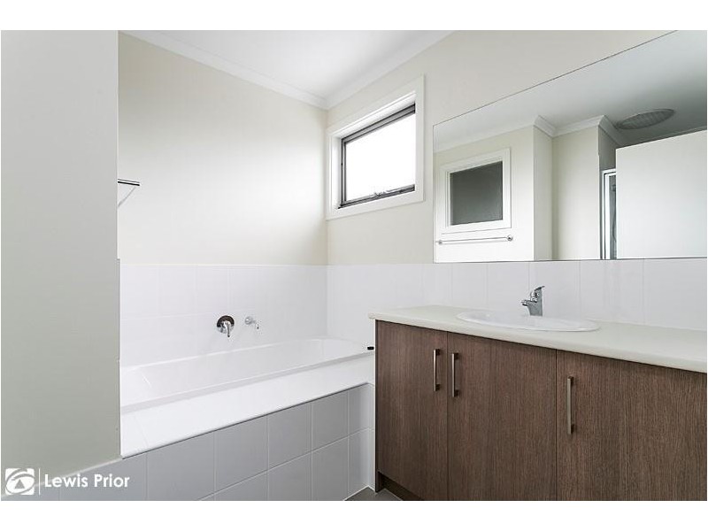 2C Greenasche Grove, Seacombe Gardens SA 5047