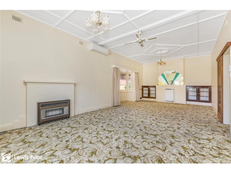 8 St Peters Street, Glenelg East SA 5045