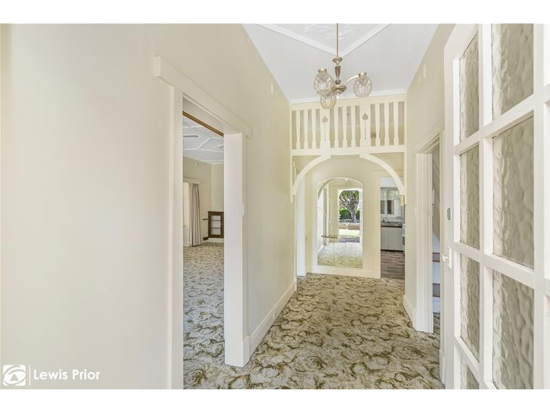 8 St Peters Street, Glenelg East SA 5045