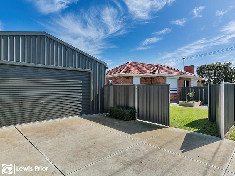 35 Pine Avenue, Glenelg North SA 5045