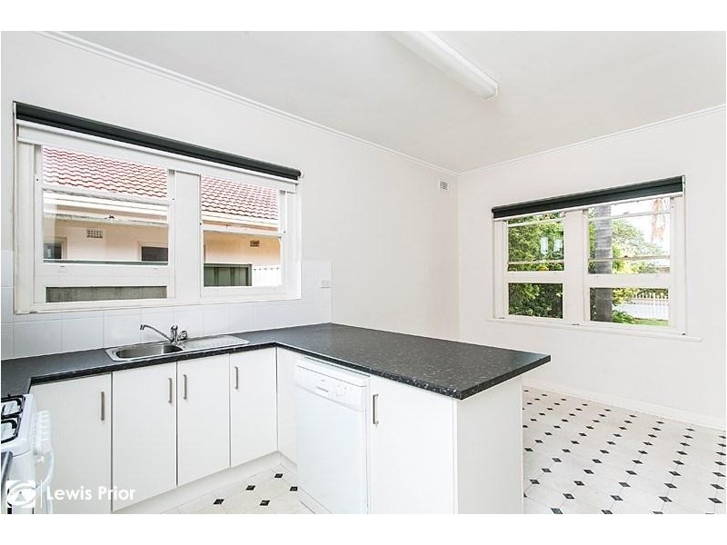 8 Lewis Street, Brighton SA 5048