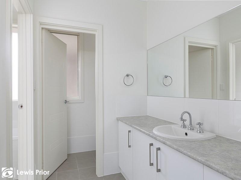 18 Crozier Terrace, Oaklands Park SA 5046