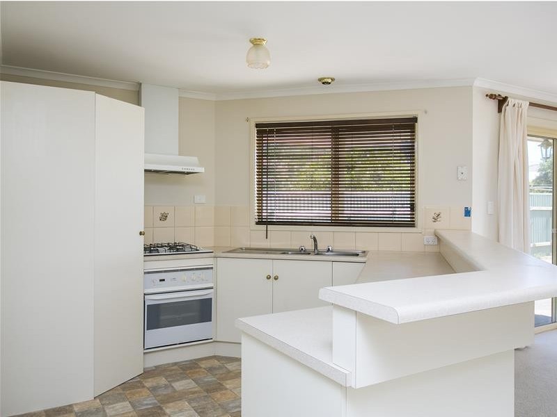 16a Glamis Avenue, Seacombe Gardens SA 5047