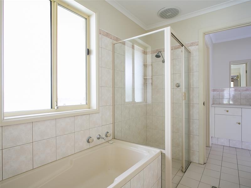 16a Glamis Avenue, Seacombe Gardens SA 5047