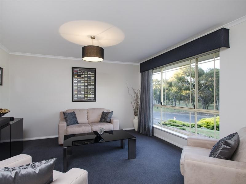 26 Hartog Street, Woodcroft SA 5162