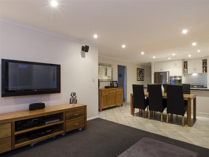 26 Hartog Street, Woodcroft SA 5162