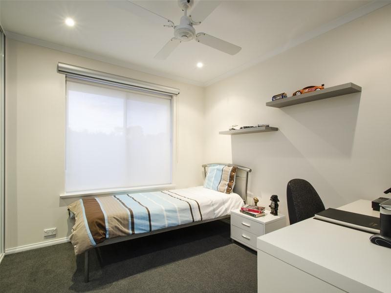 26 Hartog Street, Woodcroft SA 5162