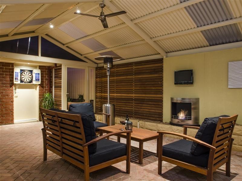 26 Hartog Street, Woodcroft SA 5162