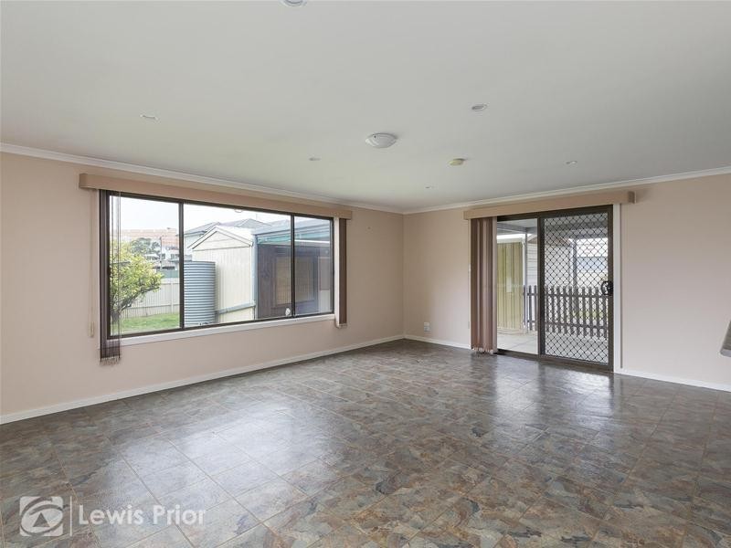 33 Alderman Avenue, Seacombe Gardens SA 5047