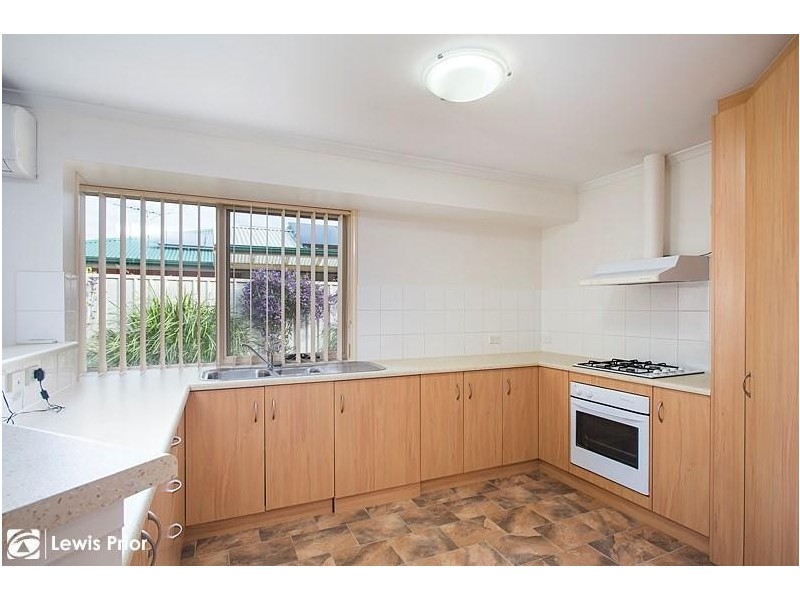 8 Chamberlain Drive, Christie Downs SA 5164