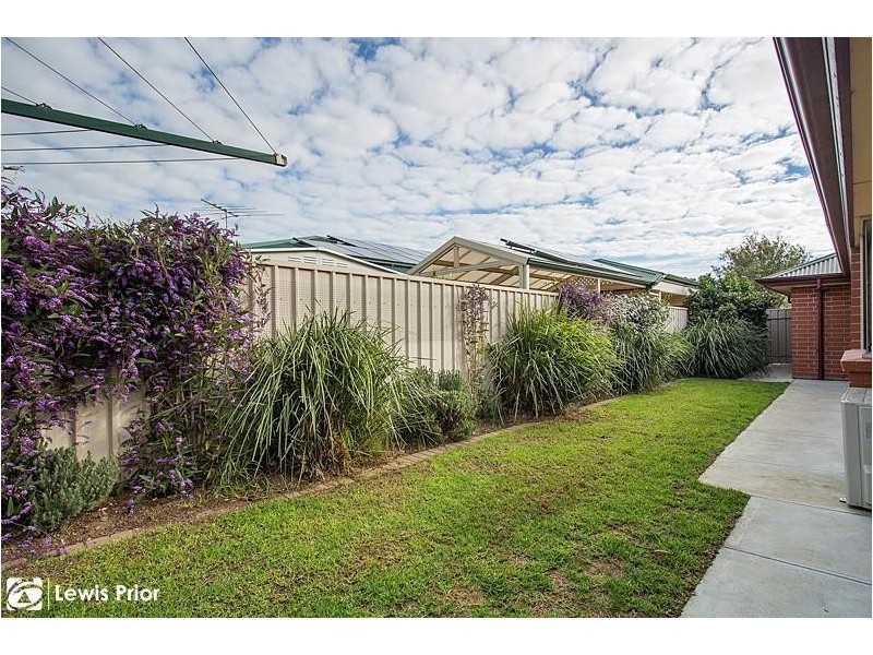 8 Chamberlain Drive, Christie Downs SA 5164