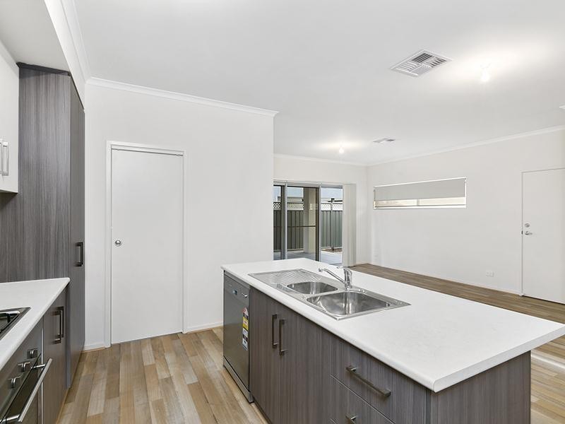 2b Coventry Street, Oaklands Park SA 5046