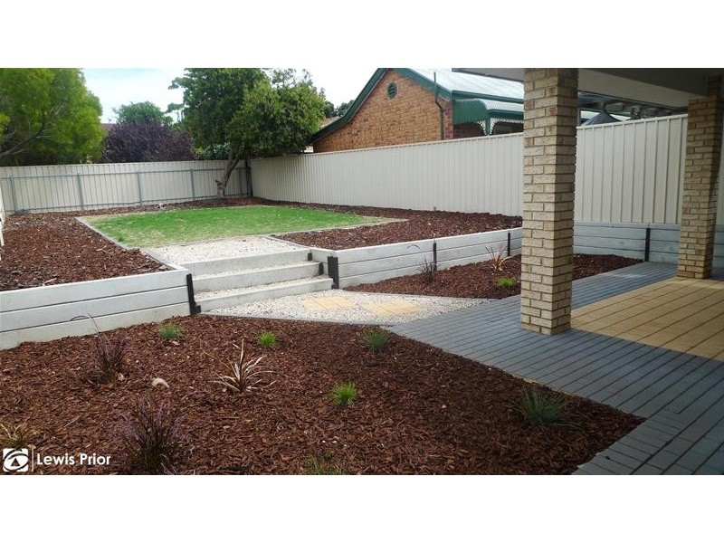 8 Shinnick Street, Dover Gardens SA 5048