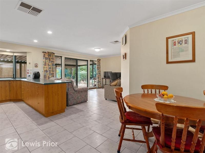 29 Oakley Crescent, Aldinga Beach SA 5173