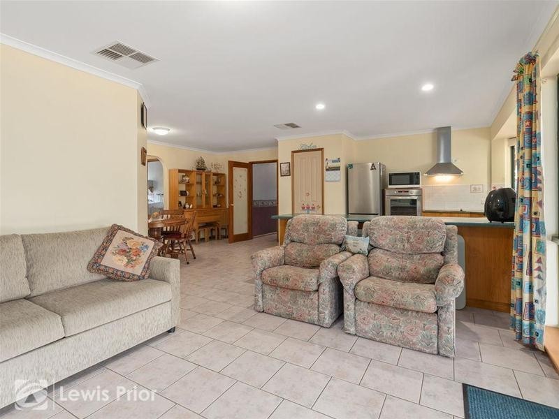 29 Oakley Crescent, Aldinga Beach SA 5173